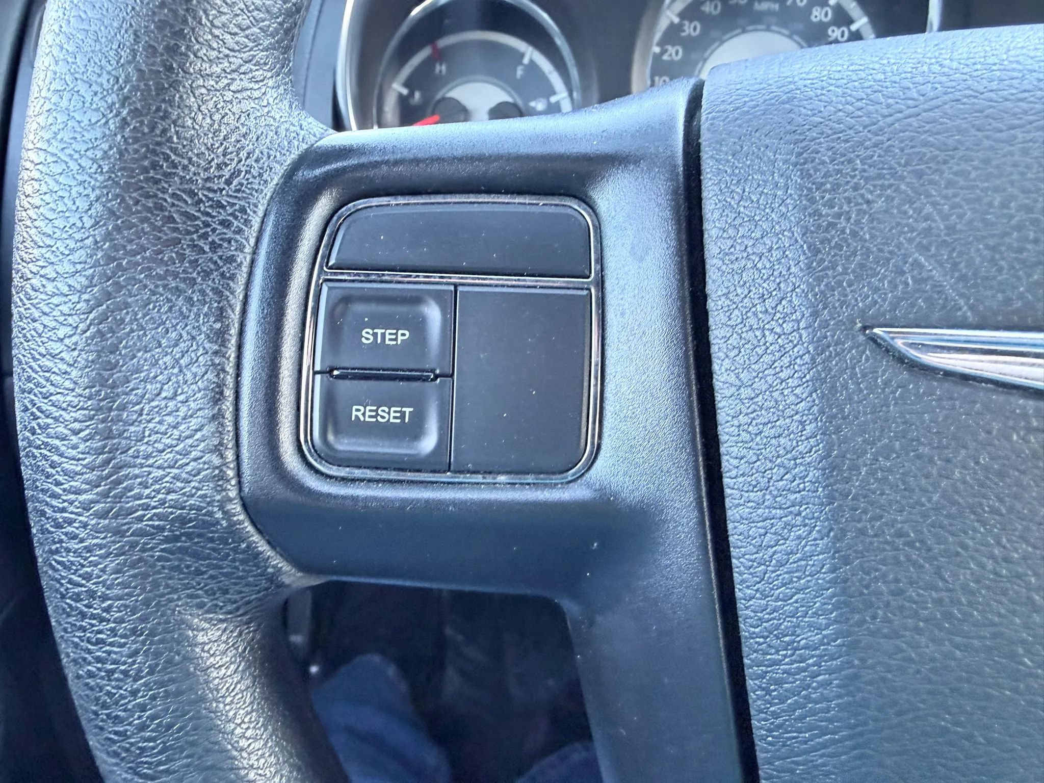 Used 2013 Chrysler 200 LX FWD image 18