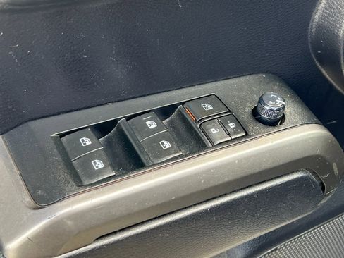 Used 2020 Toyota Tacoma SR5 w/ Blackout Package image 14