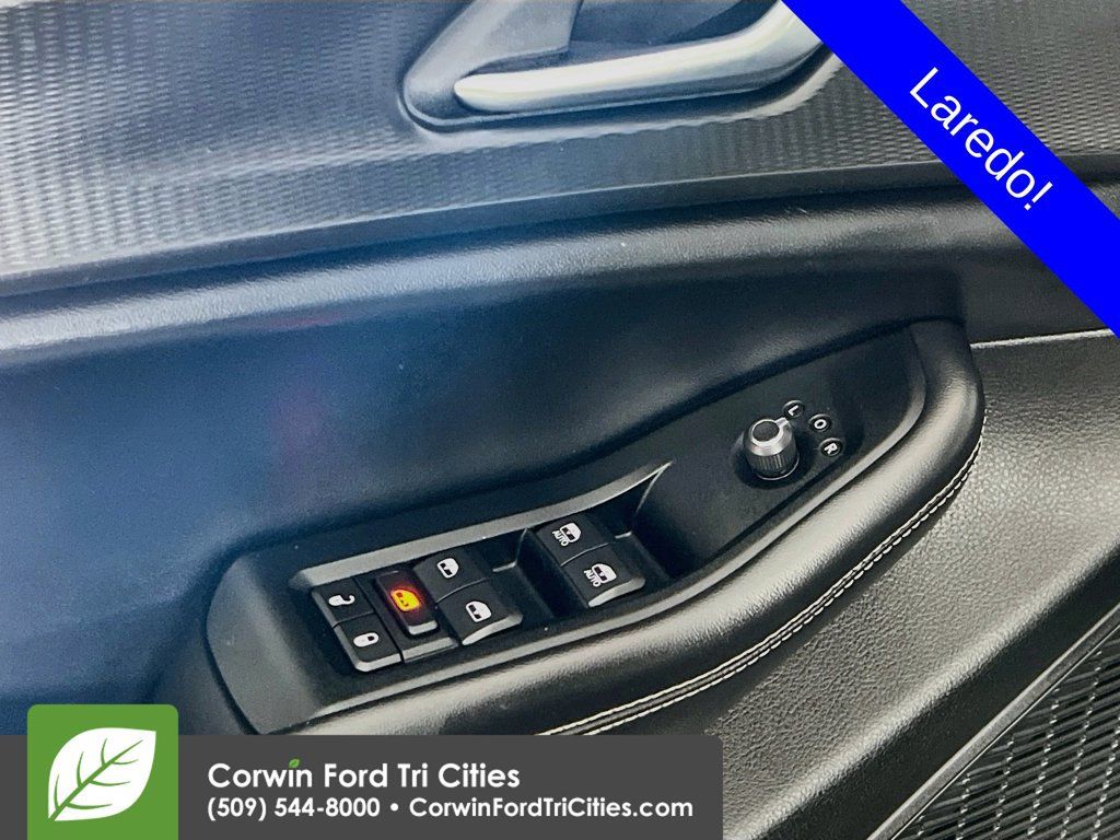 Used 2023 Jeep Grand Cherokee L Laredo w/ Luxury Tech Group I AWD/4WD image 12