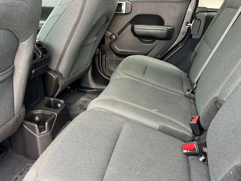 Used 2024 Jeep Wrangler Sport image 5