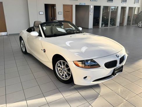 Used 2003 BMW Z4 2.5i image 9