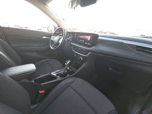 Used 2024 Buick Encore GX Preferred image 16