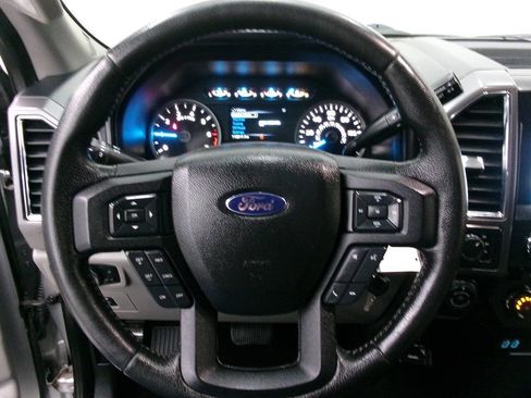 Used 2016 Ford F150 XLT w/ Equipment Group 302A Luxury AWD/4WD image 36