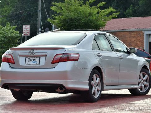 Used 2008 Toyota Camry SE FWD image 5