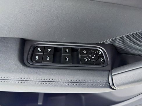 New 2025 Porsche Cayenne S image 7