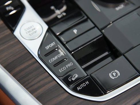 New 2026 BMW X7 xDrive40i image 18