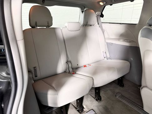 Used 2013 Toyota Sienna Limited w/ Premium Pkg AWD/4WD image 50