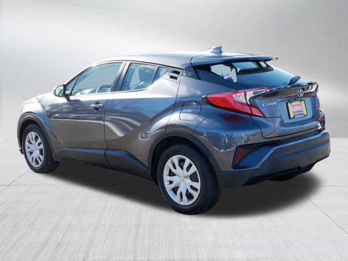Used 2021 Toyota C-HR LE image 5