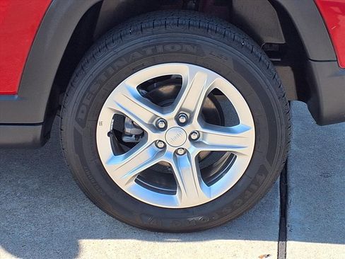 Used 2023 Jeep Compass Latitude w/ Convenience Group image 31