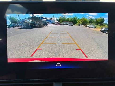 Used 2025 Chevrolet Trax LT w/ Driver Confidence Package FWD image 19