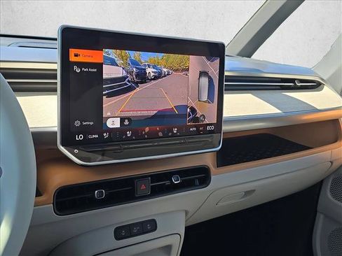 New 2025 Volkswagen ID. Buzz 1st Edition image 13