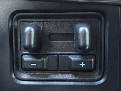 Used 2022 Ford F150 Raptor w/ Equipment Group 801A High image 19