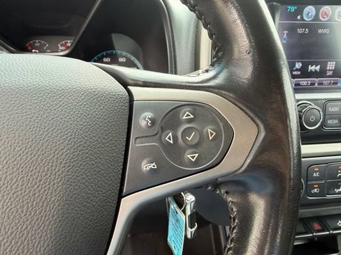 Used 2018 Chevrolet Colorado Z71 RWD image 19