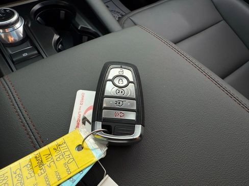 Used 2025 Ford Explorer Active w/ Active Comfort Package image 44