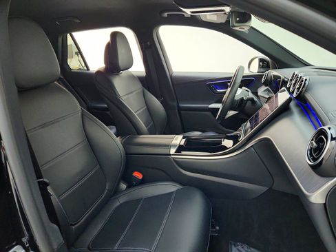 Certified 2023 Mercedes-Benz GLC 300 4MATIC w/ Driver Assistance Package image 29