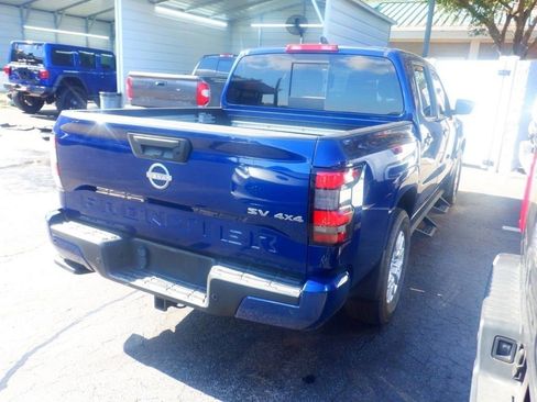 Used 2023 Nissan Frontier SV w/ SV Convenience Package image 4