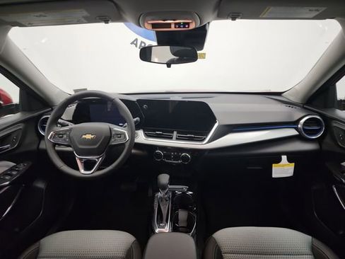 New 2026 Chevrolet Trax LT w/ Driver Confidence Package image 17