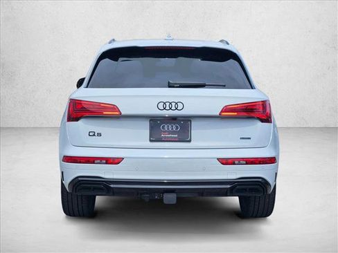 Certified 2025 Audi Q5 e Premium Plus w/ Premium Plus Package AWD/4WD image 7