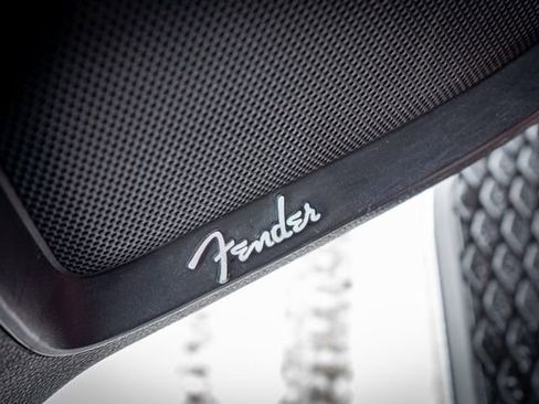 Used 2020 Nissan Titan Platinum Reserve w/ Moonroof Package image 15