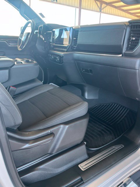 Used 2022 Chevrolet Silverado 1500 LT w/ Z71 Off-Road Package AWD/4WD image 12
