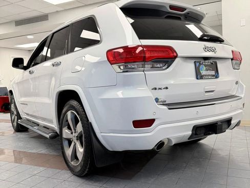 Used 2015 Jeep Grand Cherokee Overland AWD/4WD image 4