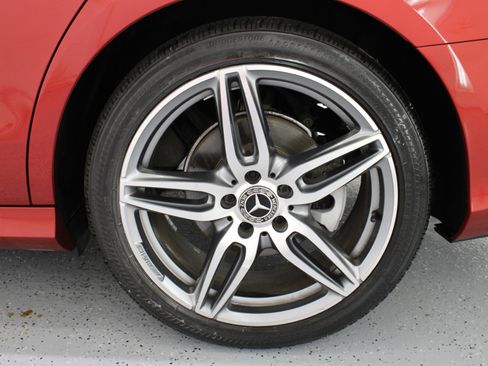 Used 2017 Mercedes-Benz E 300 image 78