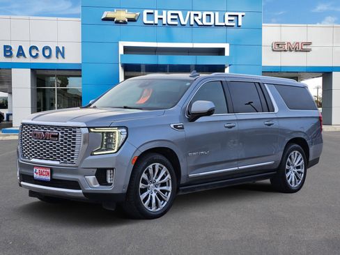 Used 2023 GMC Yukon XL Denali w/ Denali Reserve Package image 1