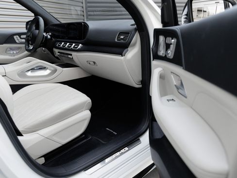 Used 2025 Mercedes-Benz GLE 63 AMG S image 33