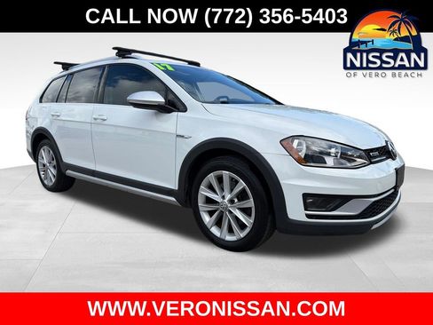 Used 2017 Volkswagen Golf Alltrack S AWD/4WD image 1