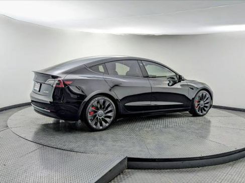 Used 2022 Tesla Model 3 Performance image 7