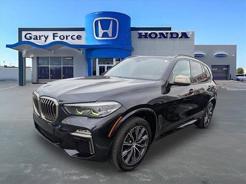 Used 2020 BMW X5 M50i w/ Premium Package image 4