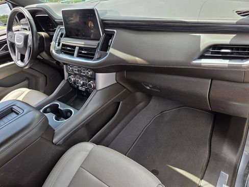 Used 2022 GMC Yukon XL SLT RWD image 17