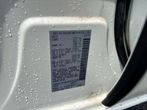 Used 2024 Nissan Frontier S AWD/4WD image 27