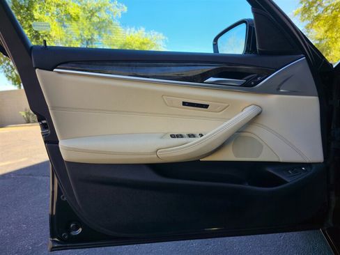 Used 2021 BMW 530e w/ Parking Assistance Package RWD image 12