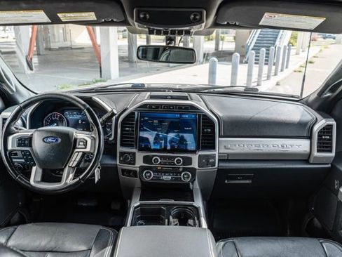 Used 2022 Ford F350 Lariat w/ Black Appearance Package image 14