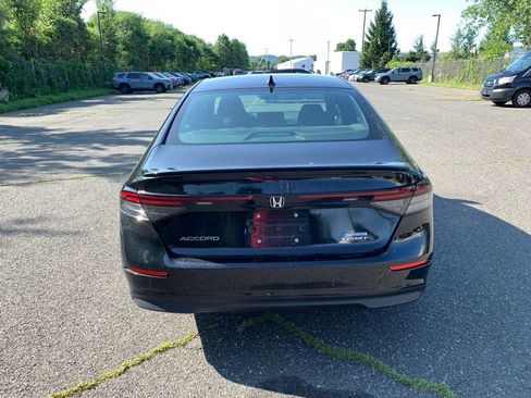 Used 2023 Honda Accord Sport image 4