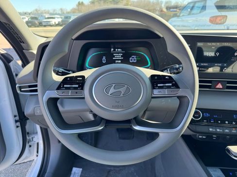 New 2026 Hyundai Elantra Blue image 23