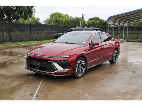 Used 2024 Hyundai Sonata SEL w/ Convenience Package FWD image 3