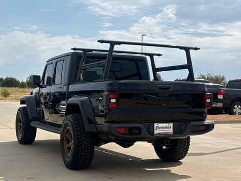 Used 2020 Jeep Gladiator Overland AWD/4WD image 7