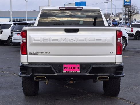 Used 2021 Chevrolet Silverado 1500 LT Trail Boss w/ Bed Protection Package image 5