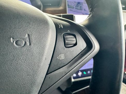 Used 2020 Tesla Model X image 24