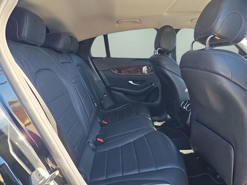 Used 2017 Mercedes-Benz GLC 300 4MATIC Coupe image 14