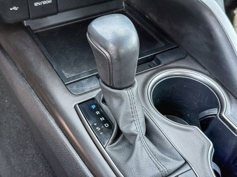 Used 2024 Toyota Camry SE FWD image 23