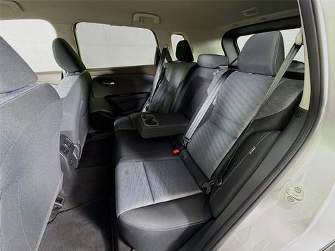Used 2023 Nissan Rogue SV AWD/4WD image 19