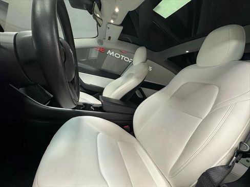 Used 2020 Tesla Model 3 Standard Range Plus image 10