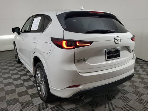 Used 2023 MAZDA CX-5 Signature AWD/4WD image 4
