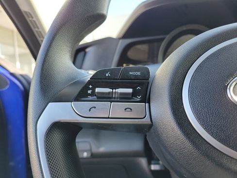 Used 2023 Hyundai Elantra SEL FWD image 18