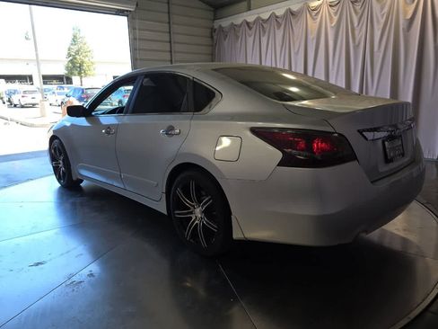 Used 2014 Nissan Altima 2.5 S FWD image 7