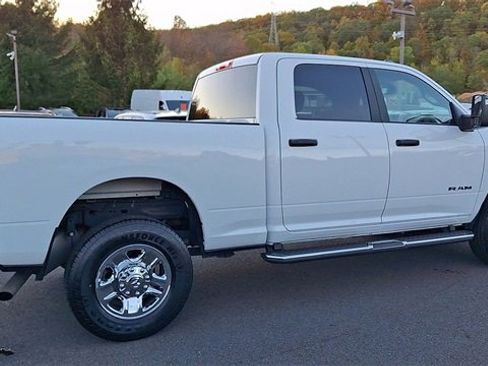 Used 2024 RAM 2500 Big Horn w/ Bed Utility Group image 8