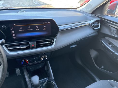 Used 2024 Chevrolet TrailBlazer LT image 22